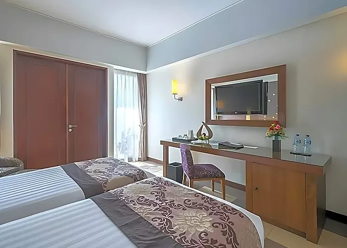 Hotel Sun Island & 4*
