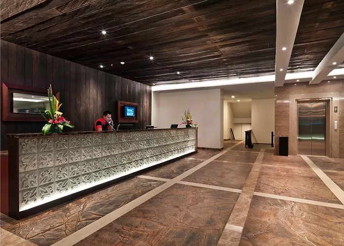 Hotel Sun Island &